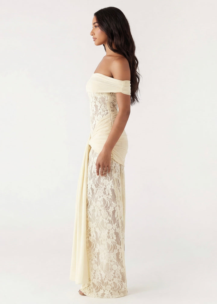 PERSA | Lace Gown Maxi
