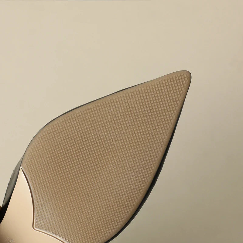 Élane Genuine Leather Heel